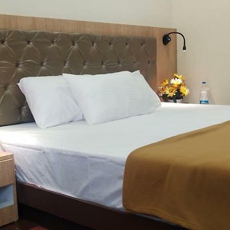Amutham Residency Hotel Tiruchirappalli Exterior photo